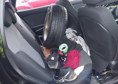 2013 Hyundai Accent Gs from USA, damaged, VIN KMHCT5AE5DU109012